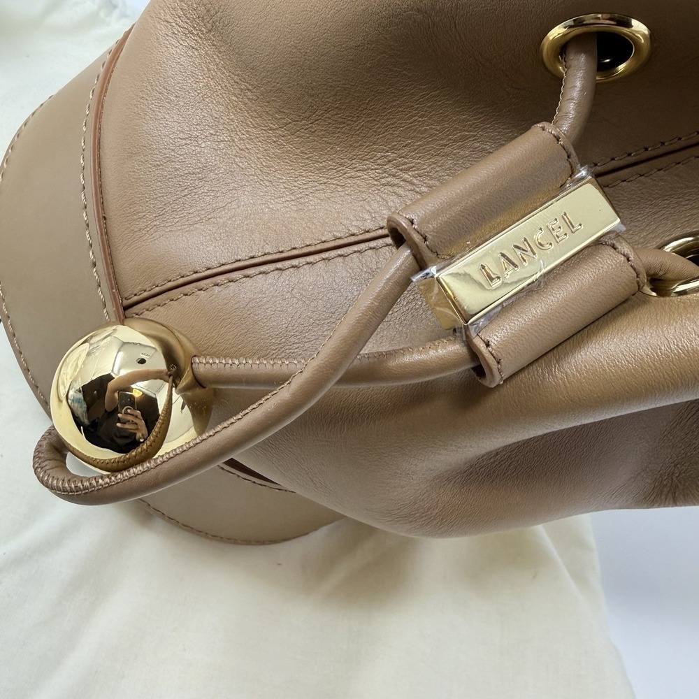 Lancel Cheri Bucket Bag Camel Leather Drawstring‎ Shoulder Bag Italy NWOT Pouch - Picture 13 of 13
